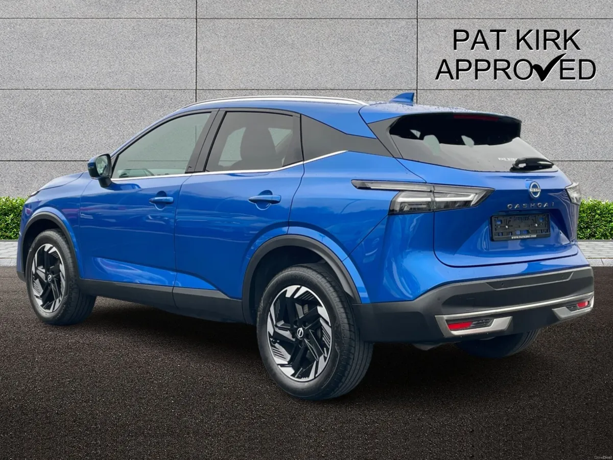 Nissan Qashqai Hatchback N-Connecta - Image 2