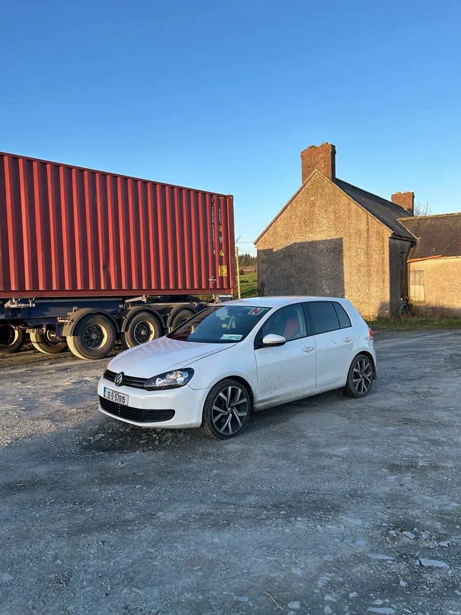 2012 VW GOLF - Image 1