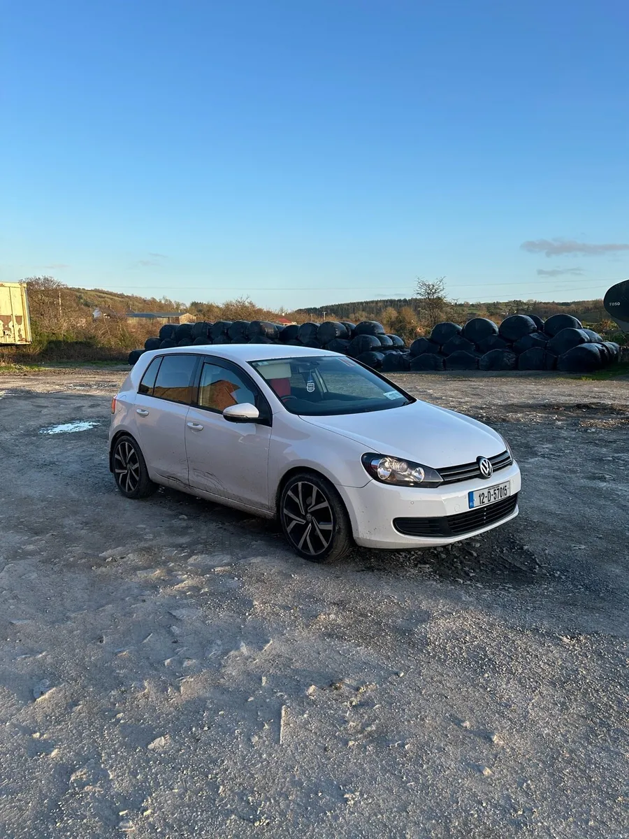 2012 VW GOLF - Image 2