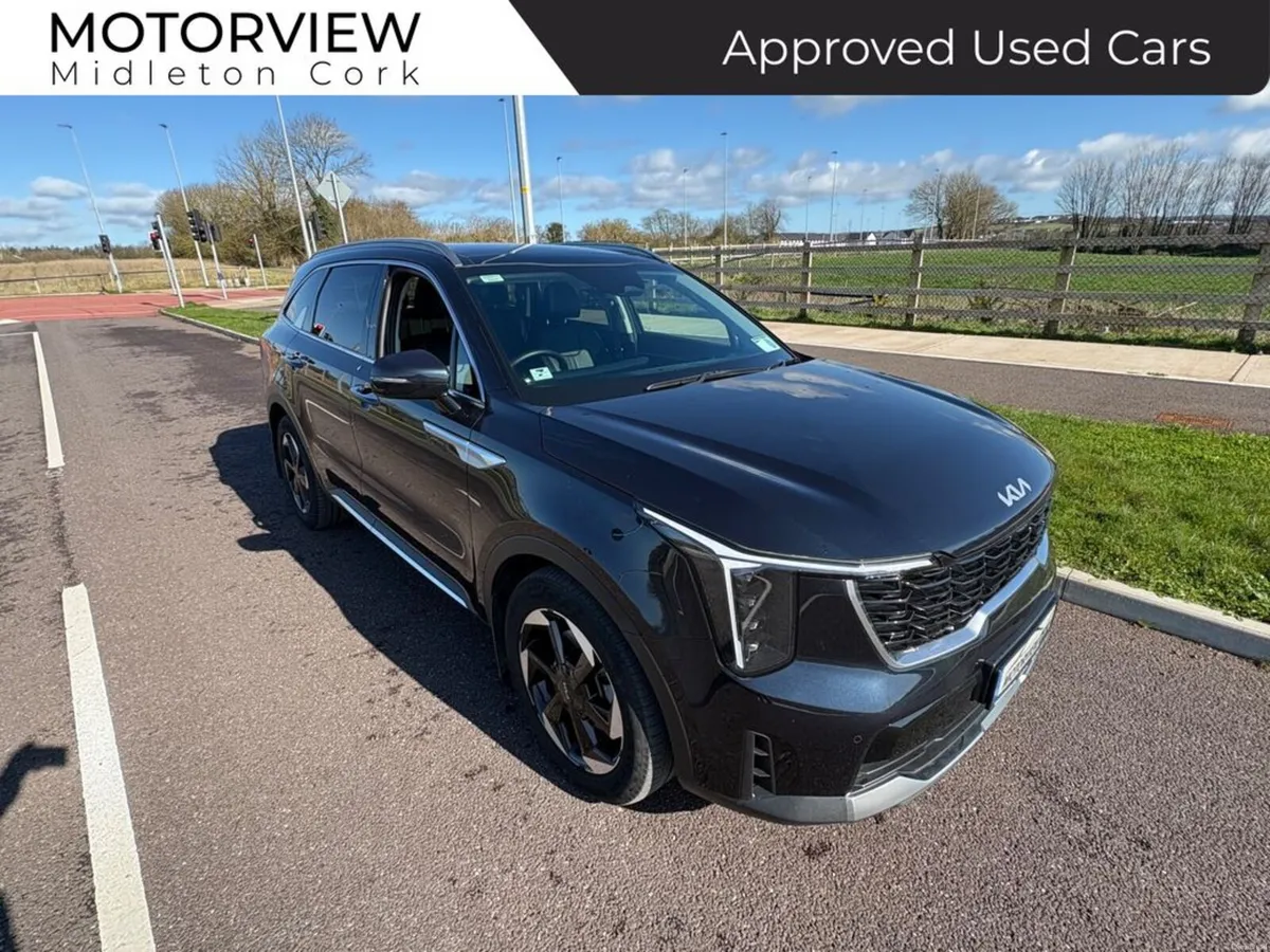 Kia Sorento reserved cod K4 PHEV 7SEATER AWD ONLY - Image 4