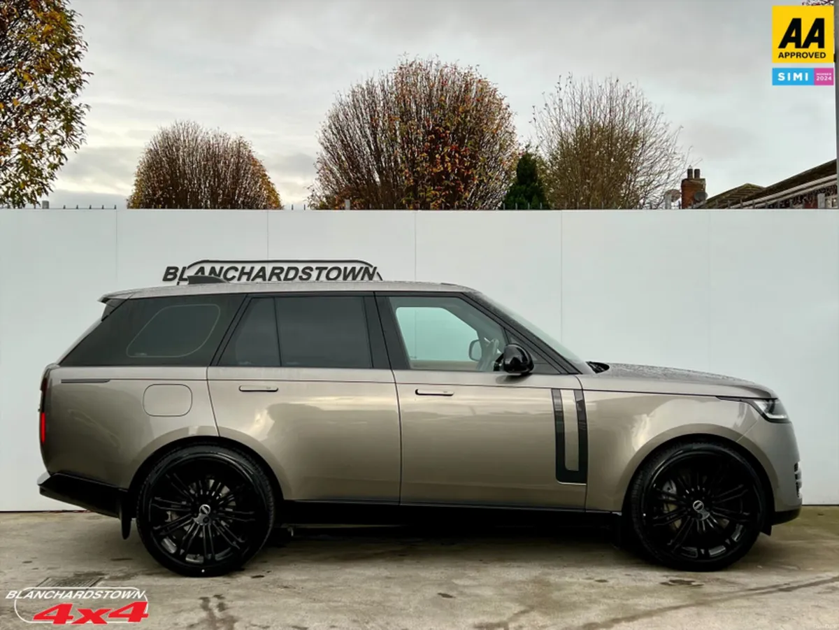 Land Rover Range Rover 1ST EDITION D350 DIESEL POW - Image 4