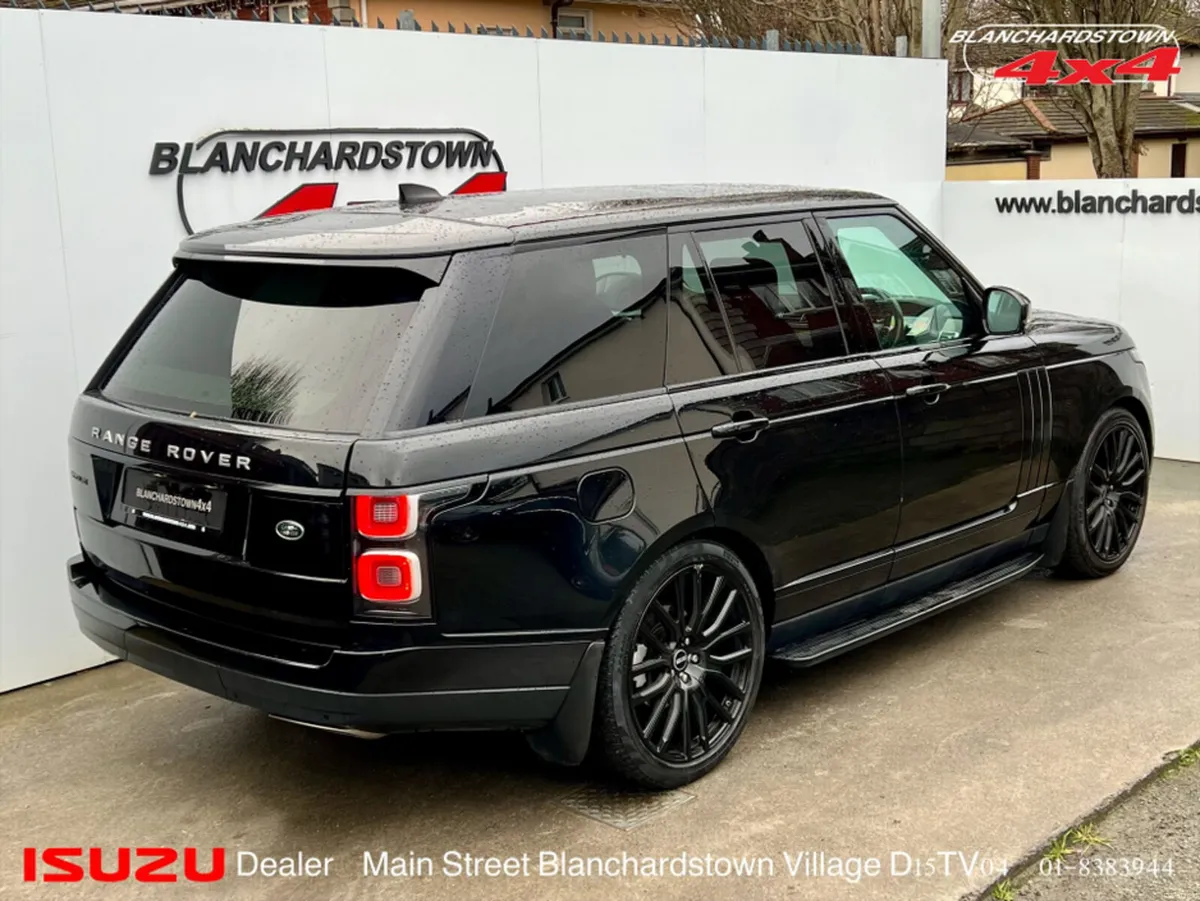 Land Rover Range Rover VOGUE SDV6 DIESEL TRIPLE BL - Image 2