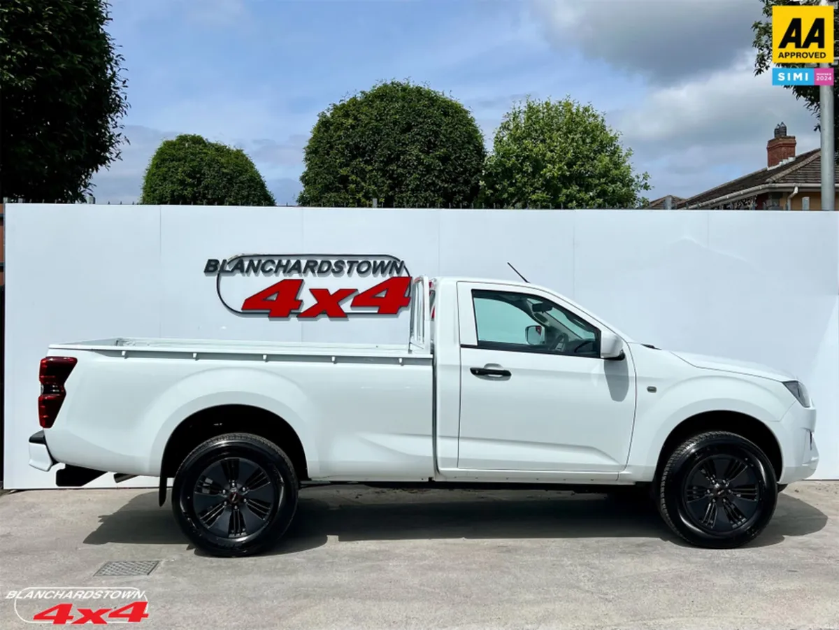 Isuzu D-Max 2024 WORKMATE SINGLE CAB 4x4 - Image 3