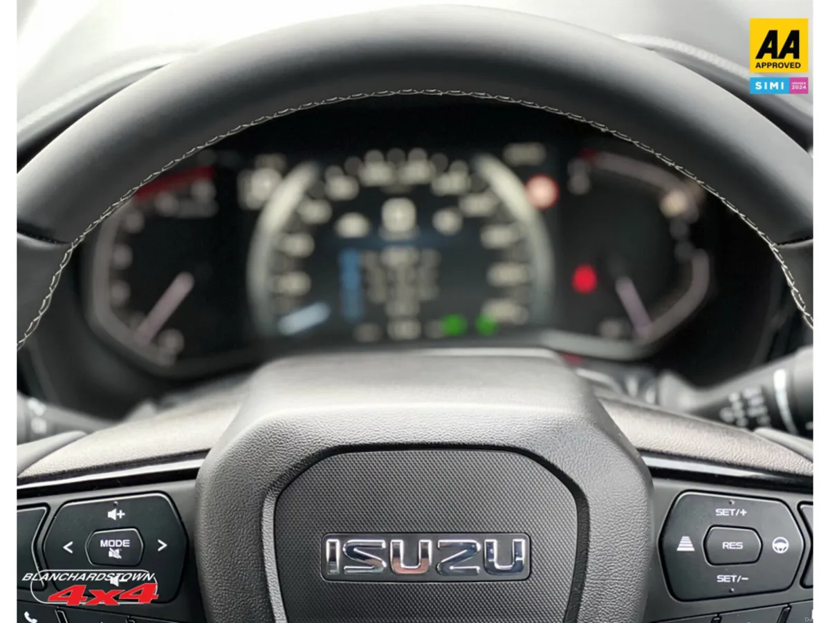 Isuzu D-Max COBRA LSE ONYX BLACK VATQ - Image 5