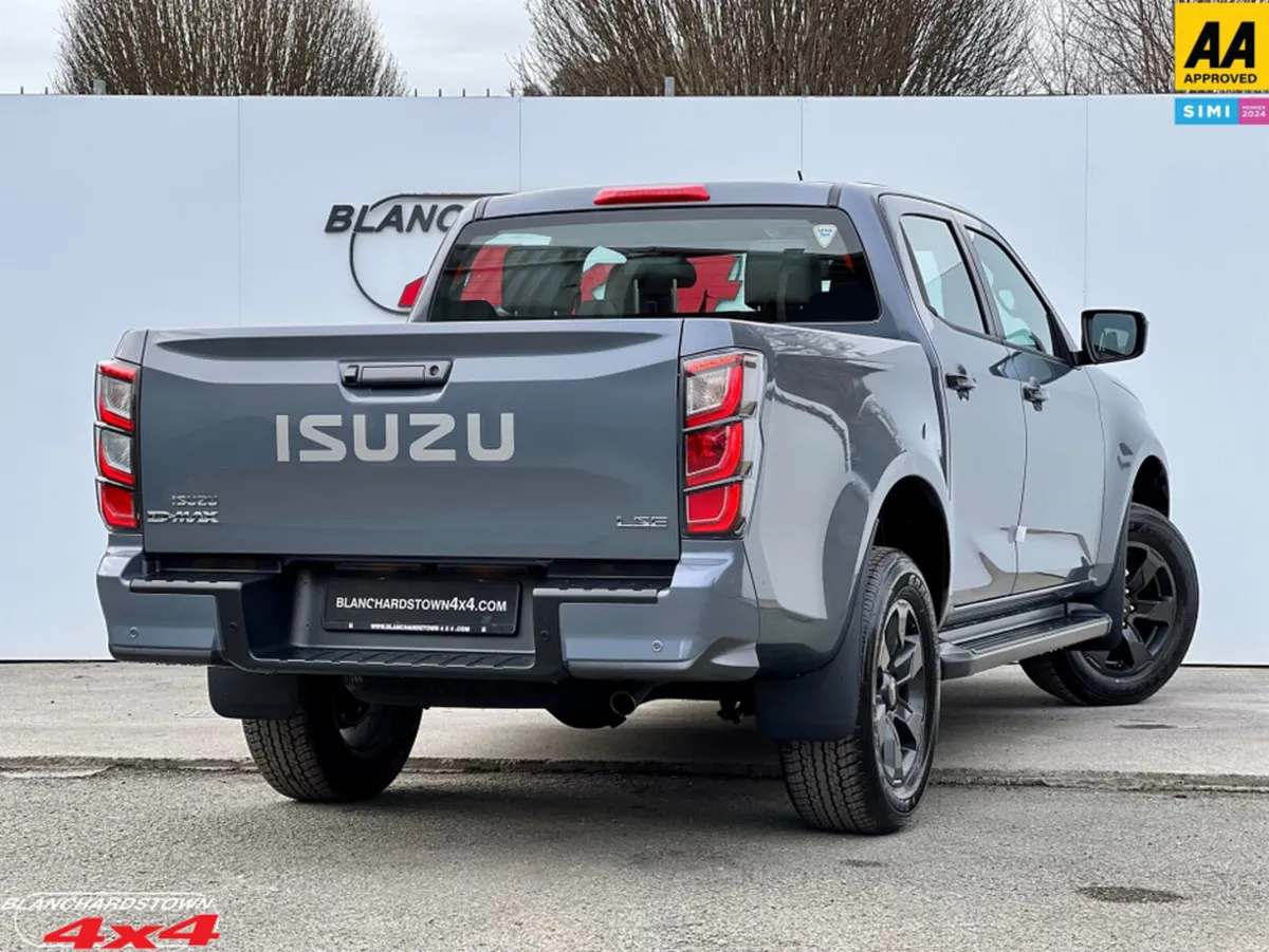 Isuzu D-Max LSE® AUTOMATIC STEEL GREY VATQ - Image 3