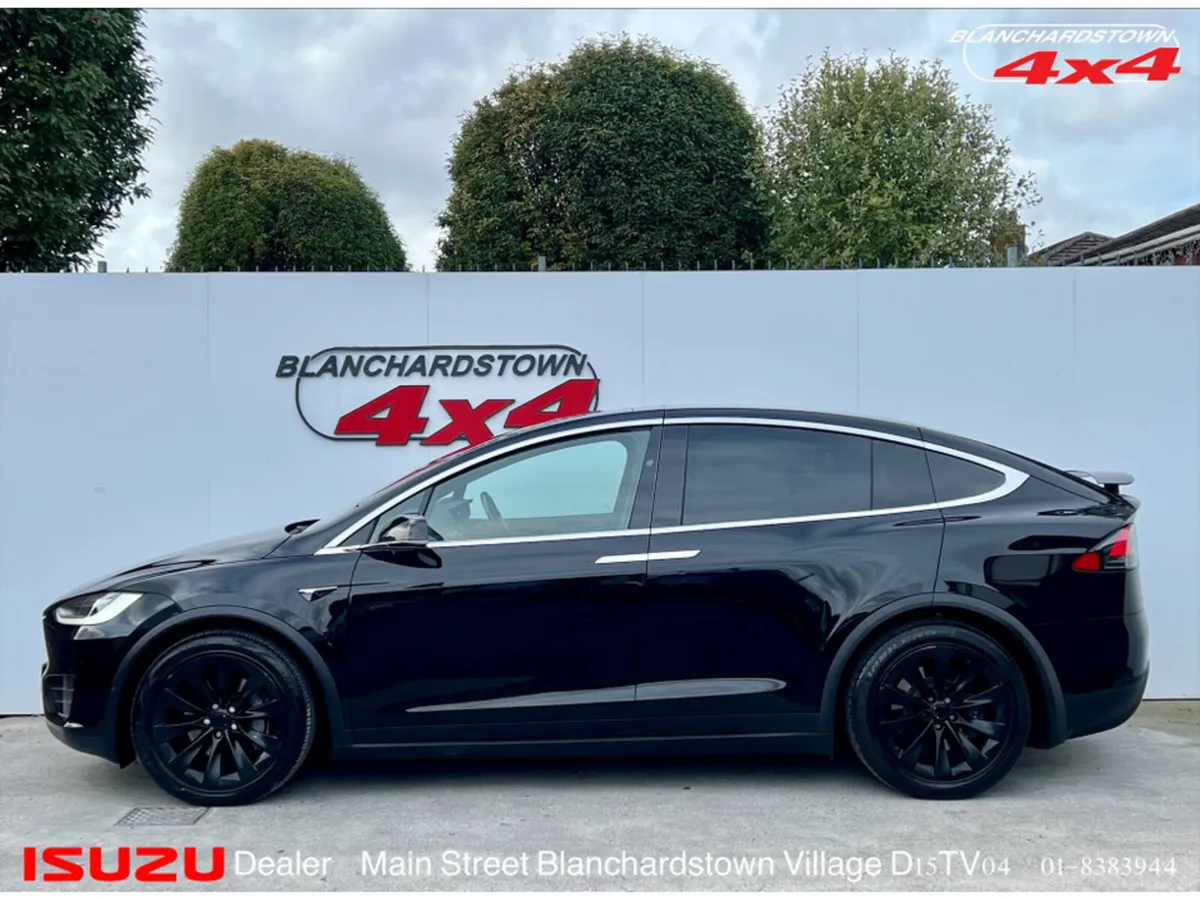 Tesla Model X 7 SEATER - Image 5