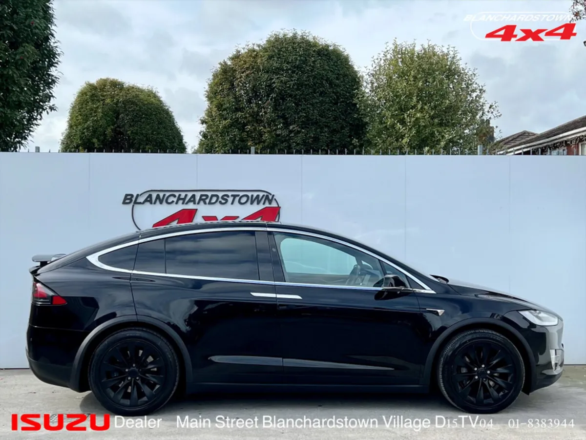 Tesla Model X 7 SEATER - Image 6