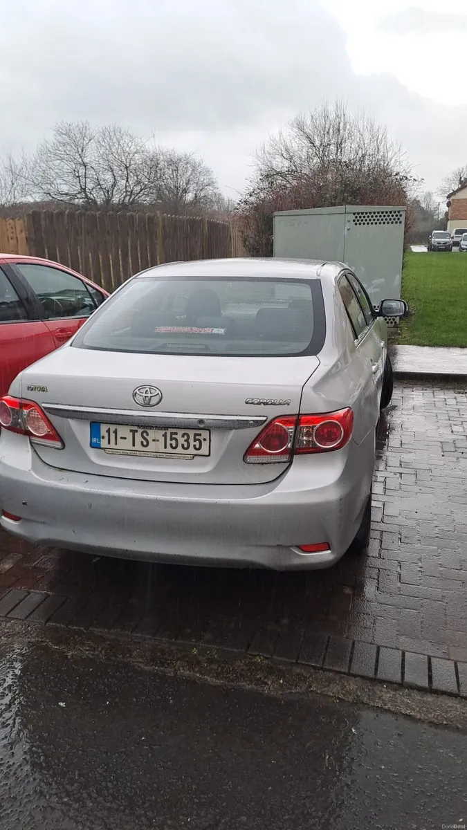 Toyota Corolla 2011 - Image 2