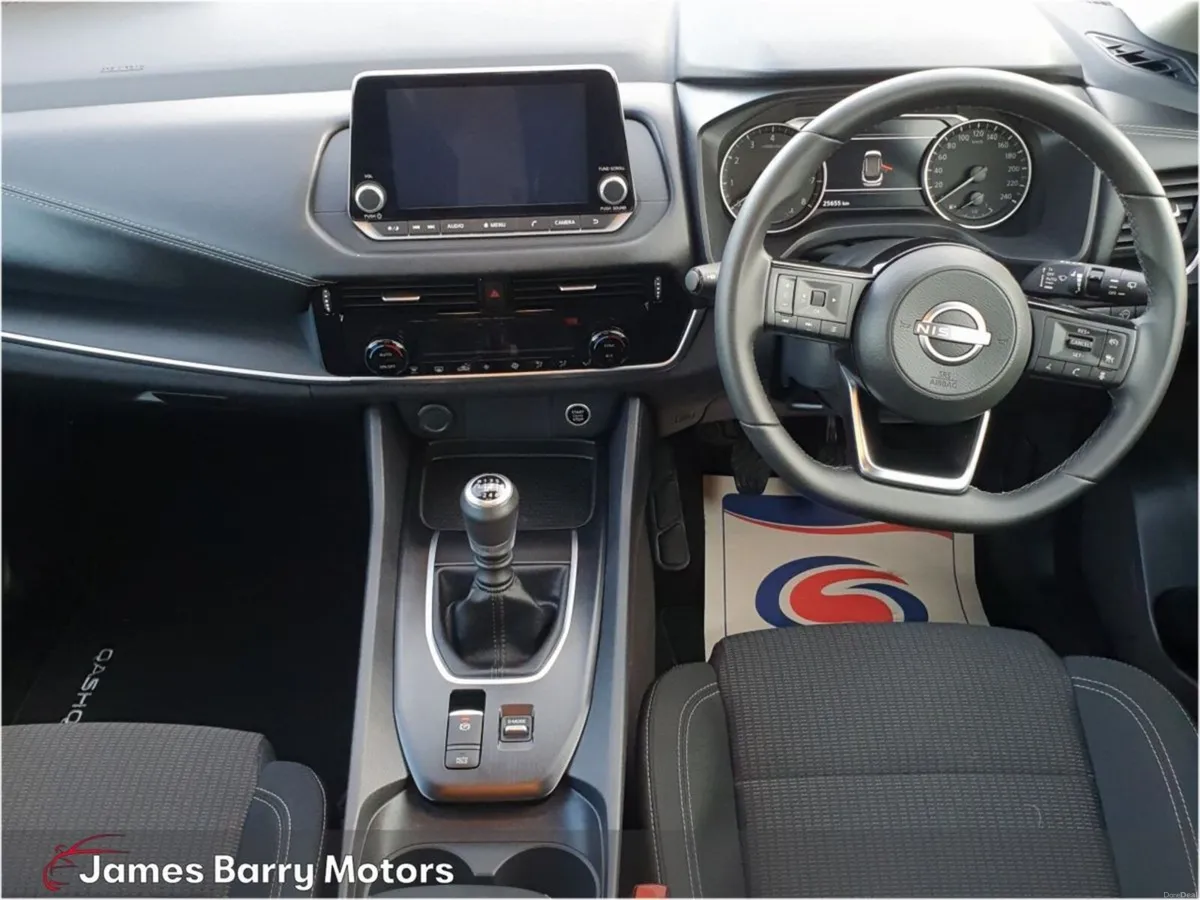 Nissan Qashqai 1.3 PET MILD HYBRID SV - Image 3
