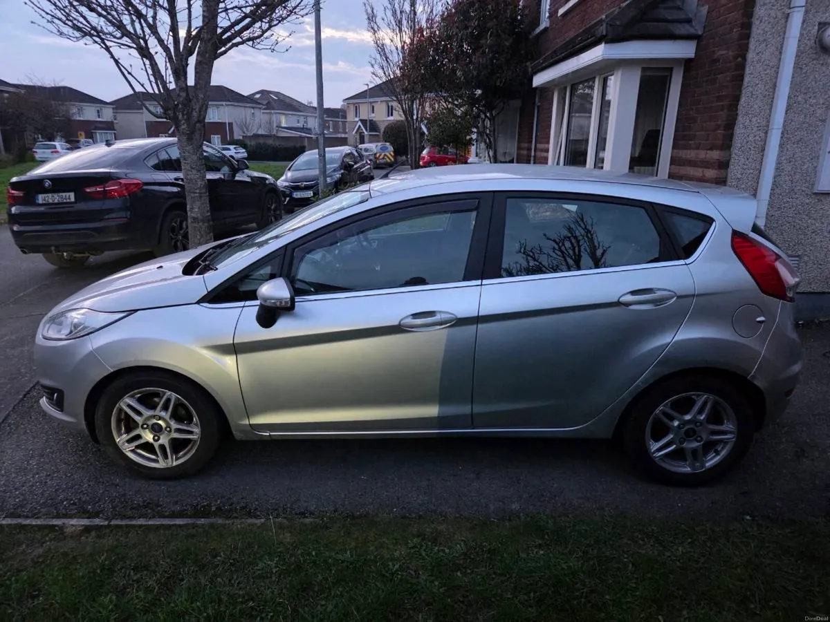 Ford Fiesta 1.5 - Image 2