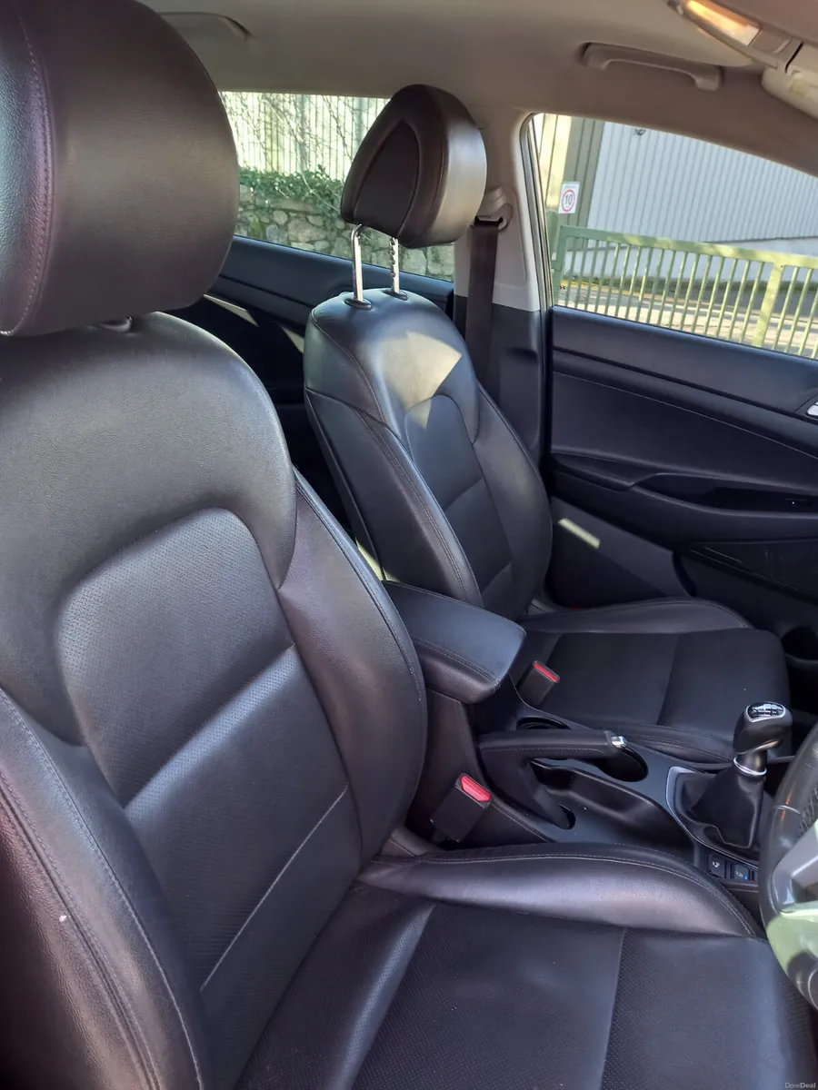 2016 Hyundai Tucson 1.7 Diesel - Image 3