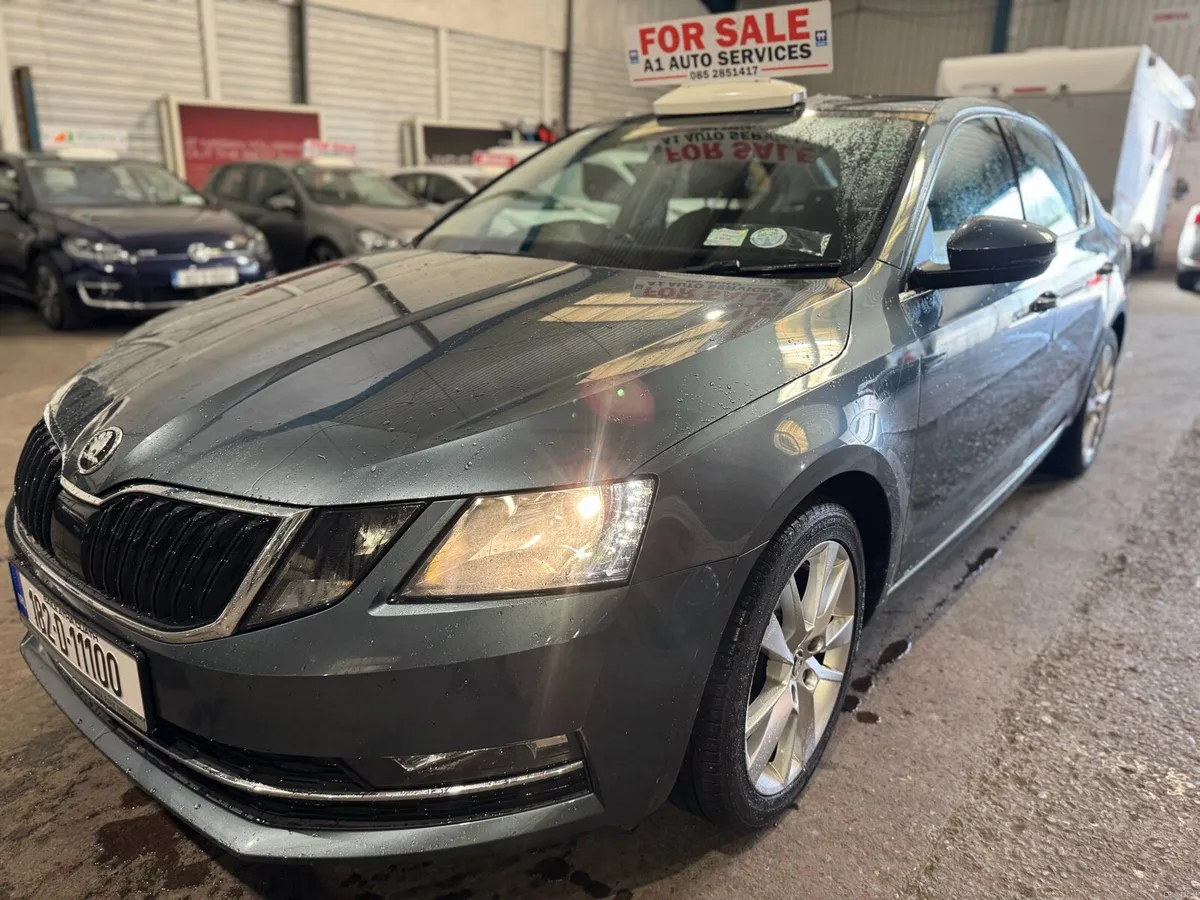 2018 ŠKODA Octavia - Image 2