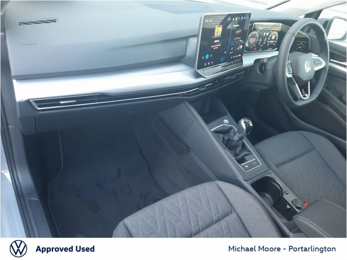 Volkswagen Golf EDITION 75 2.0 TDI 116HP - Image 4