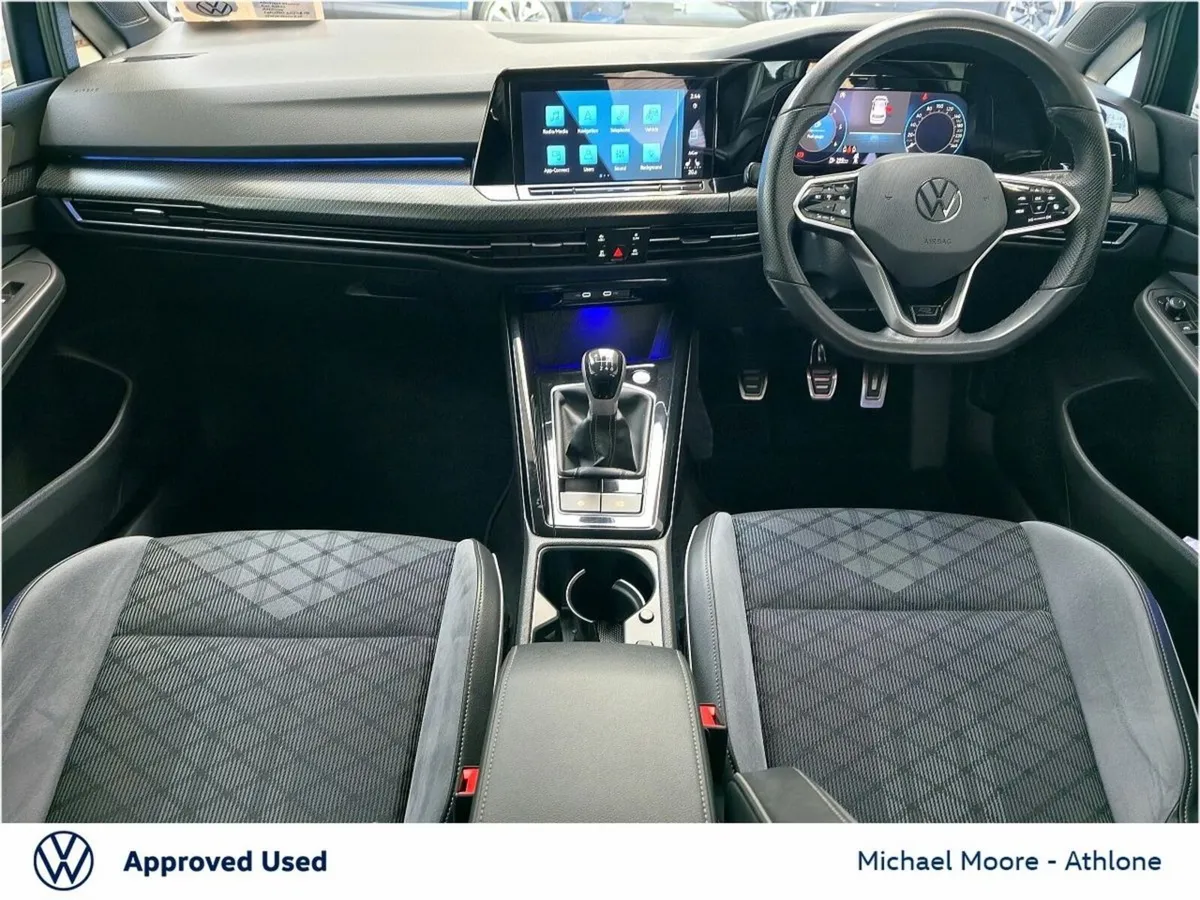 Volkswagen Golf R-Line  2.0 TDI 150BHP - Image 2