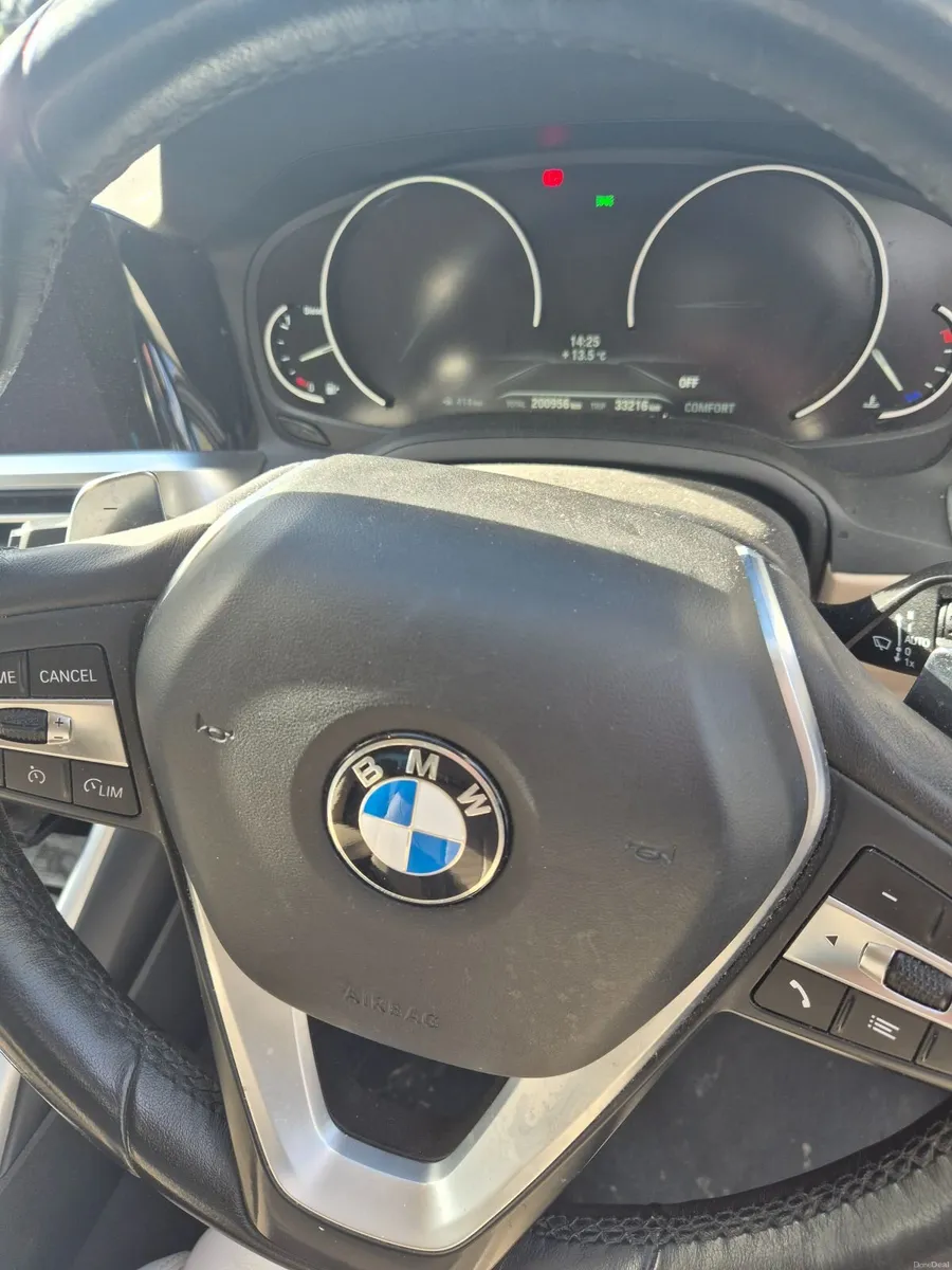 BMW 3- series 2019 - Image 4