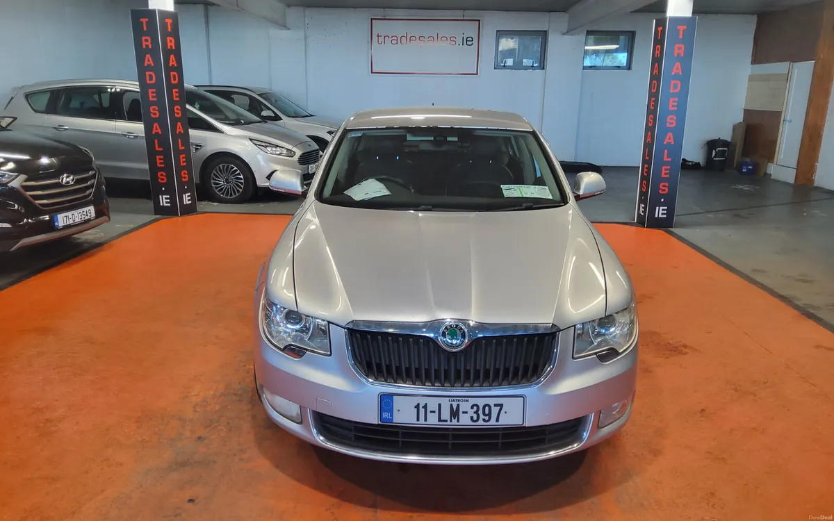 Skoda Superb 2011 - Image 4