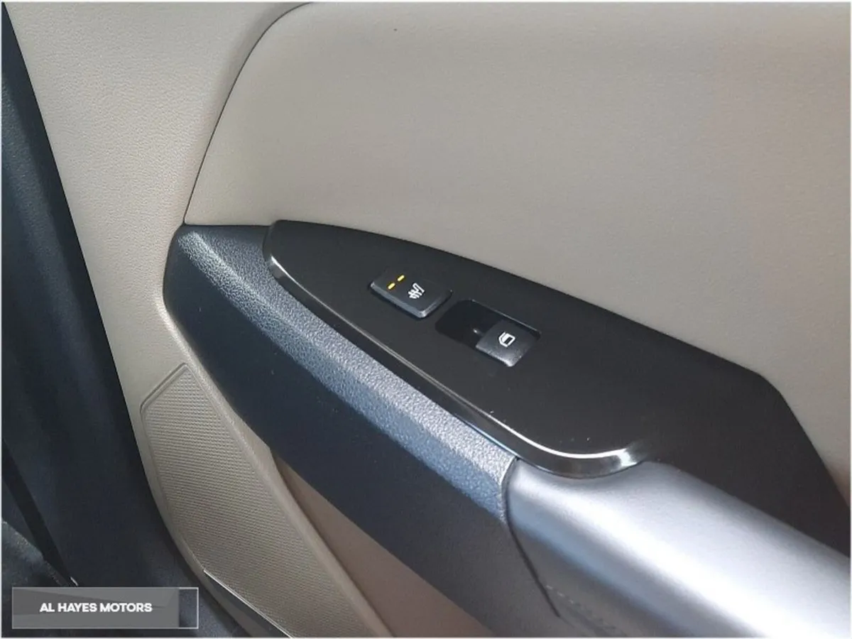 Kia Sportage **K4 MODEL** LOADED WITH EXTRAS**1.6 - Image 4