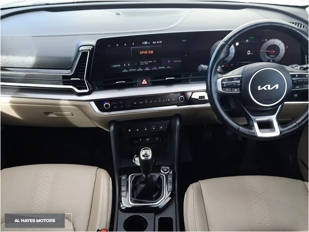 Kia Sportage **K4 MODEL** LOADED WITH EXTRAS**1.6 - Image 2