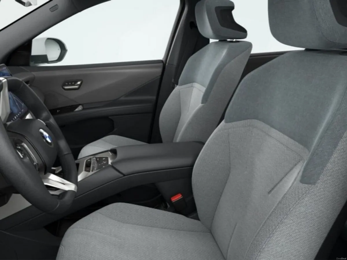 BMW iX3 NA5 IX3 50 xDrive - Image 4