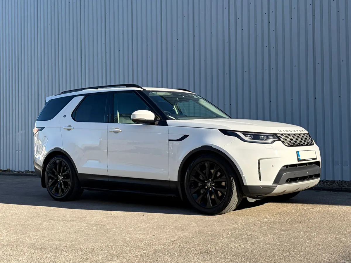 2022 Land Rover Discovery 5 SE Commercial 2 Seater - Image 3