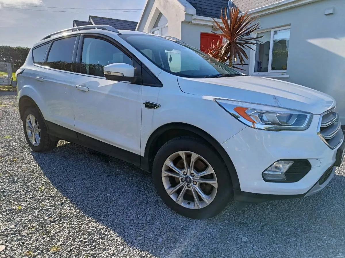 Ford KUGA  2017 Titanium 1.5 Tdci 120PS - Image 2