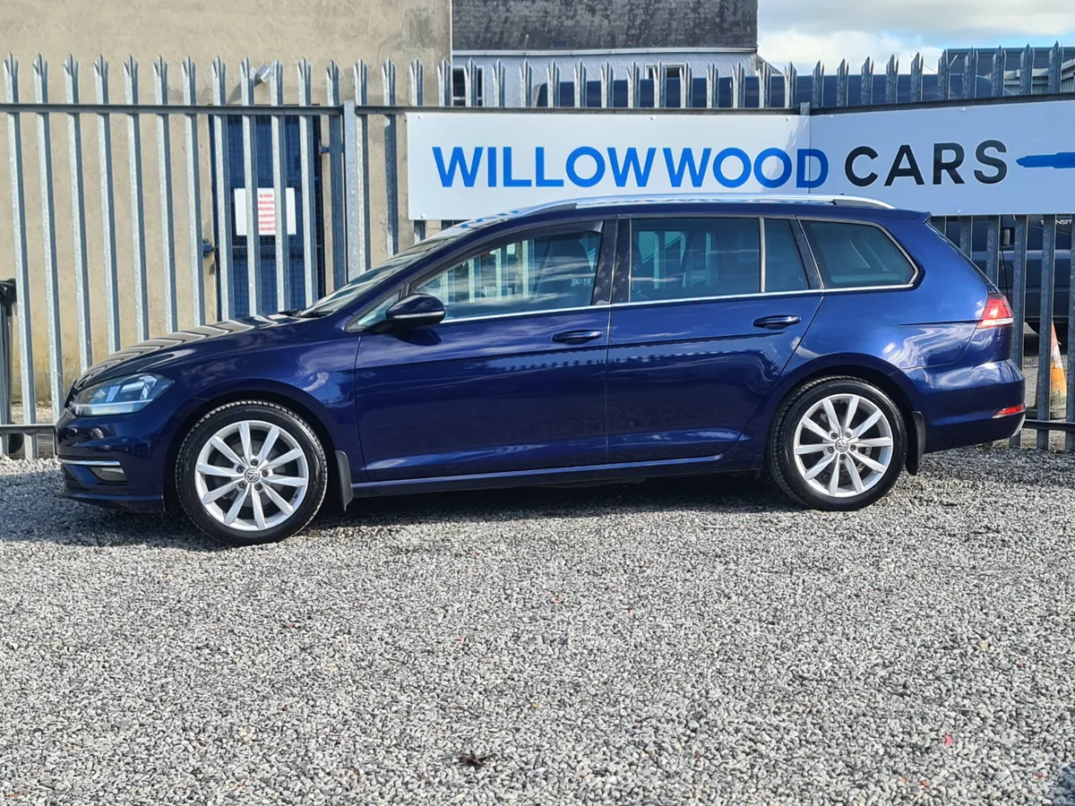 Volkswagen Golf 1.6tdi highline estate 2017 - Image 6