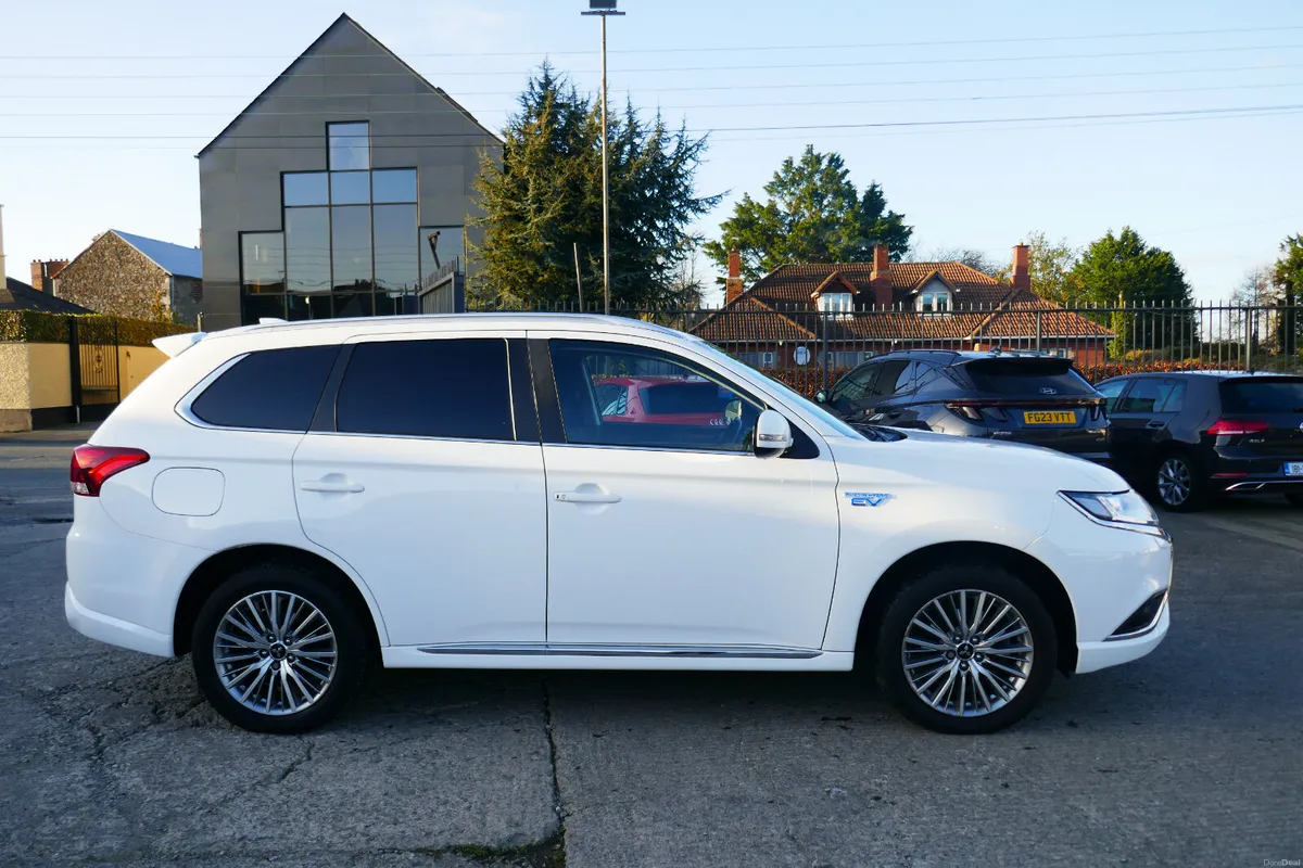 201, MITSUBISHI OUTLANDER COMMERCIAL 2.4 REFLEX PL - Image 4