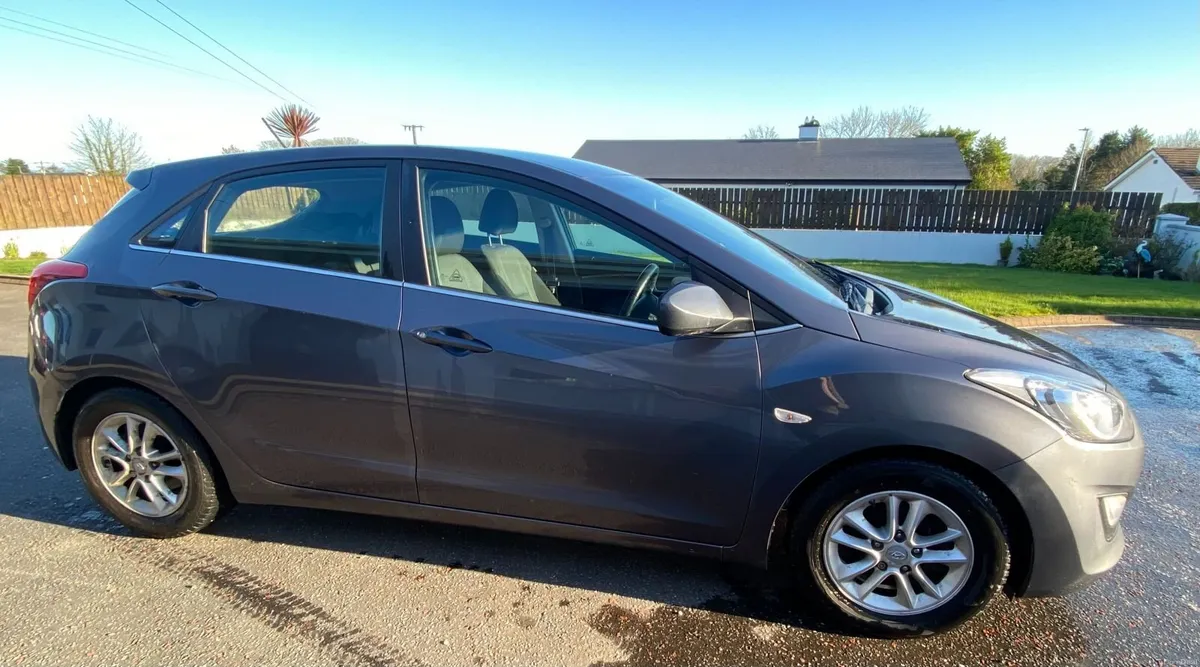 Hyundai i30 2016 - Image 2