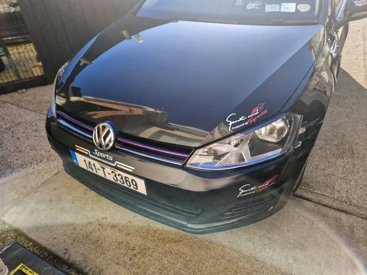 Volkswagen golf - Image 2