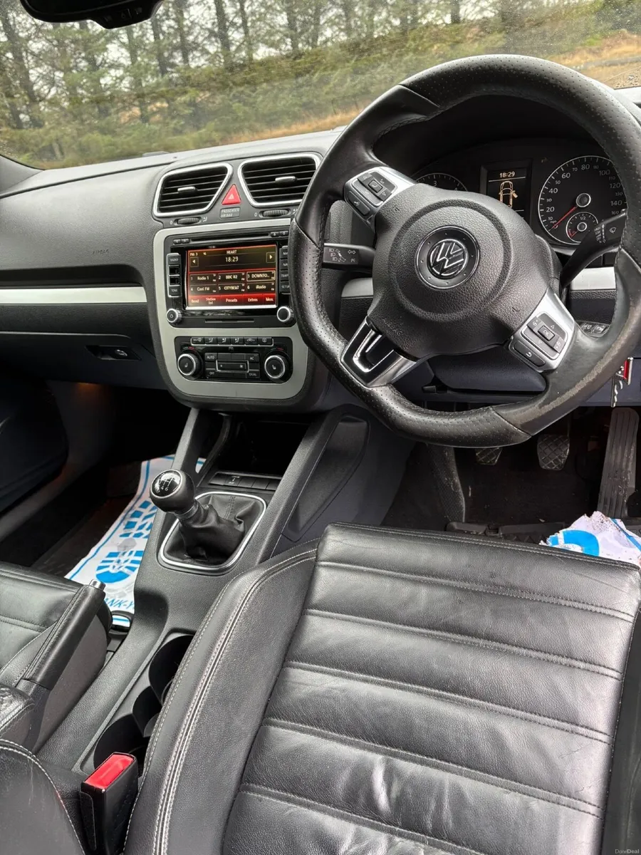 Volkswagen Scirocco 2011 - Image 2