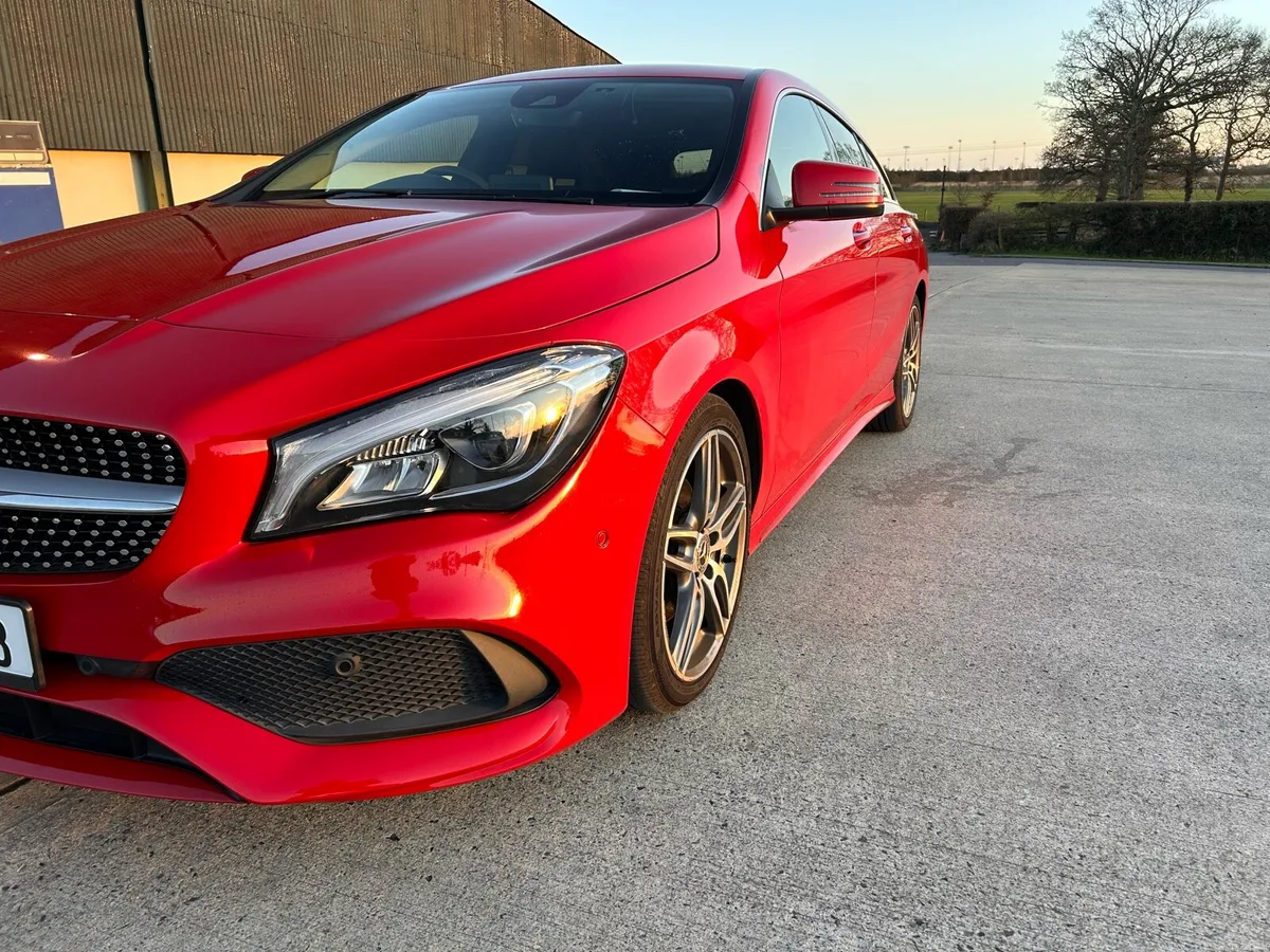 Mercedes Benz CLA 180 Shooting Brake - Image 2