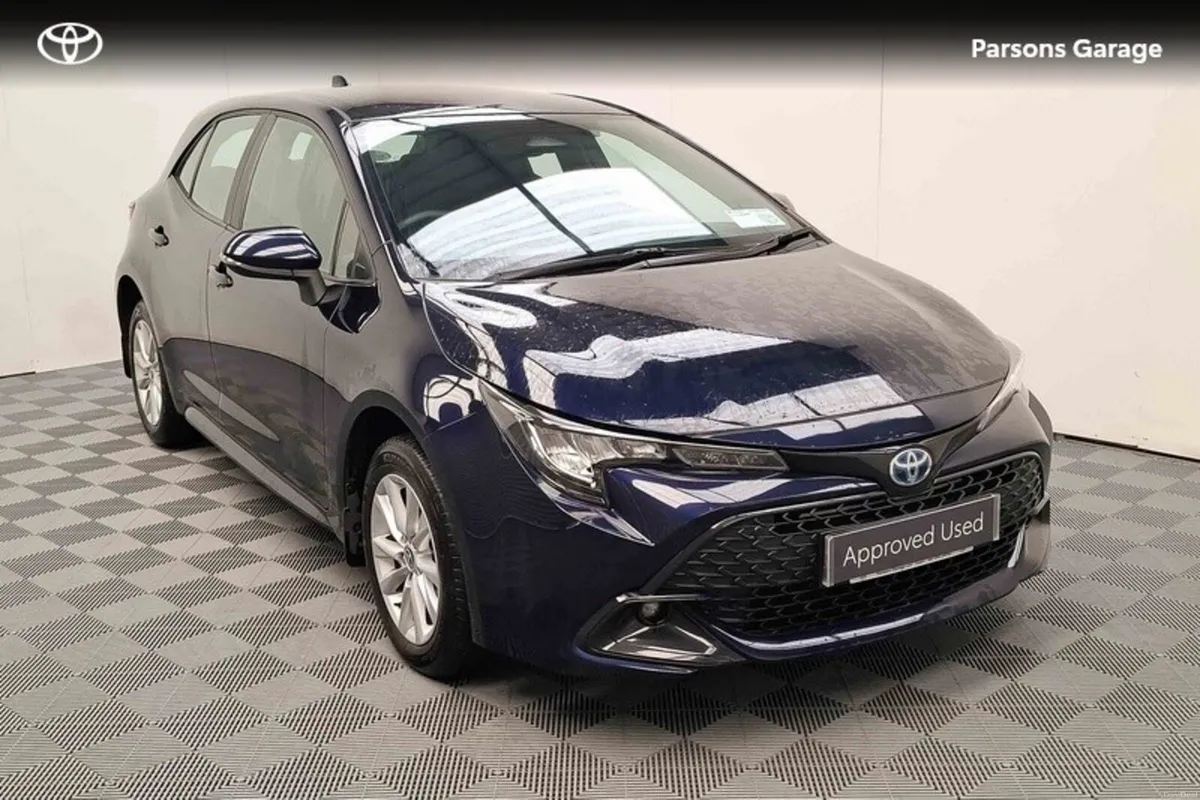 Toyota Corolla COROLLA HYBRID LUNA H/B - Image 1