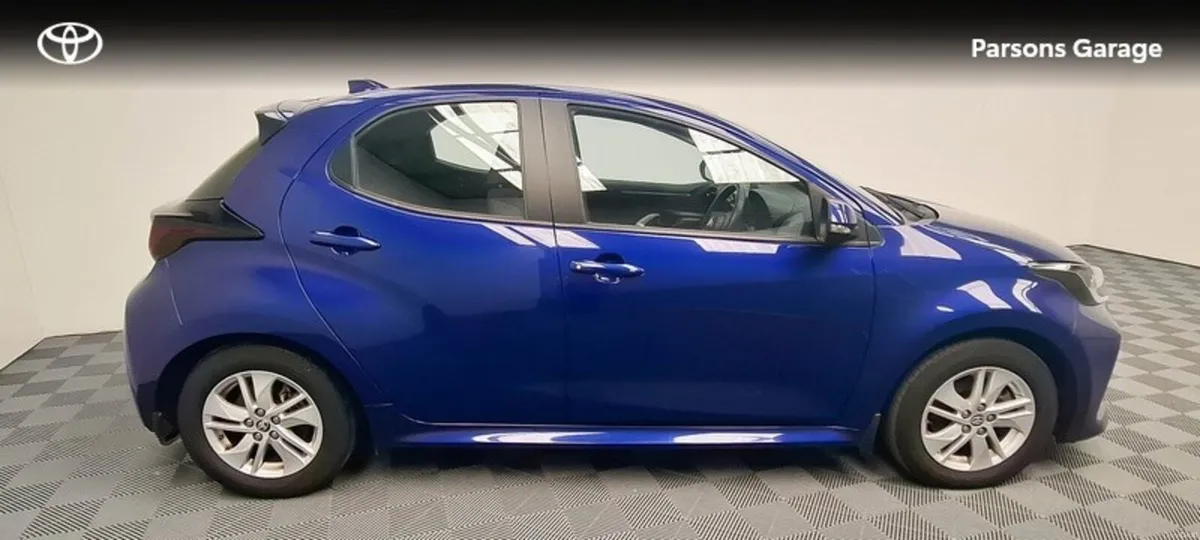 Toyota Yaris 1.5 - Image 3