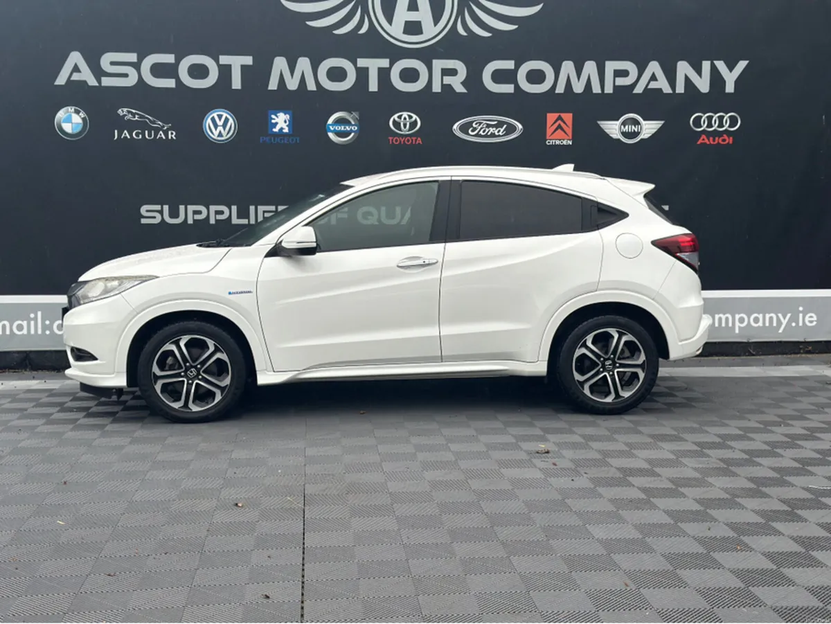 Honda Vezel Automatic - Image 2