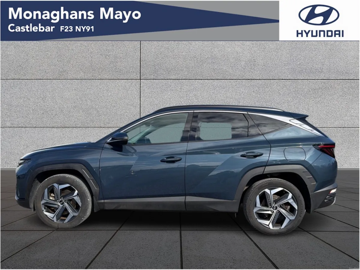 Hyundai Tucson EXECUTIVE PLUS *ONLY 25K KM'S* 1.6 - Image 6