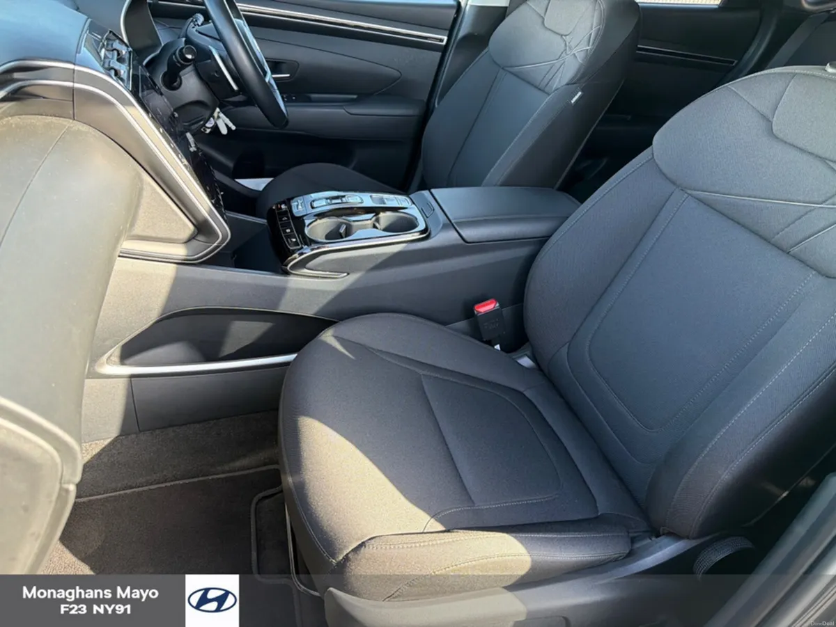 Hyundai Tucson COMFORT PLUS 1.6 PETROL HYBRID HEV - Image 4