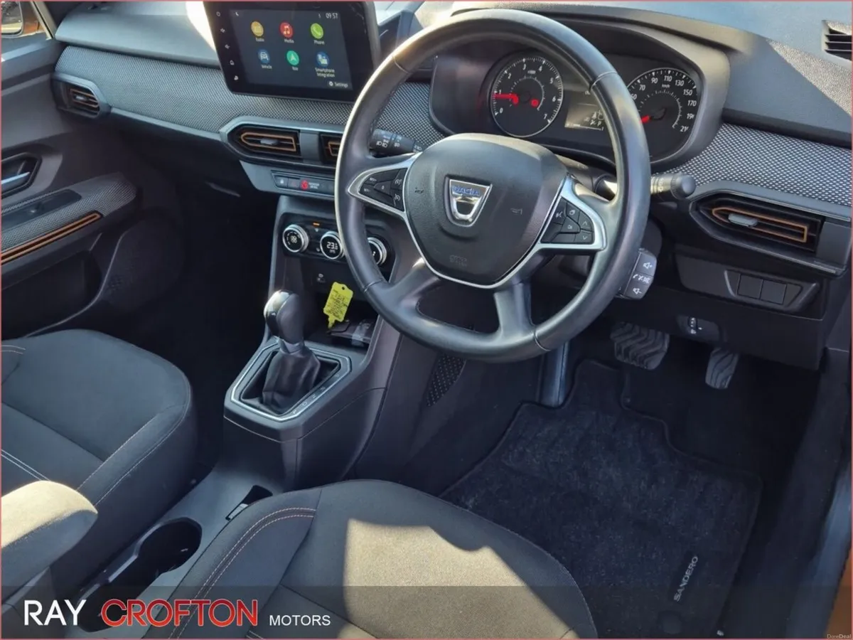 Dacia Sandero Stepway TCe 90 STEPWAY Prestige Auto - Image 3