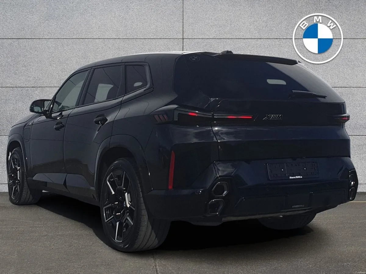 BMW XM XM 50e - Image 2