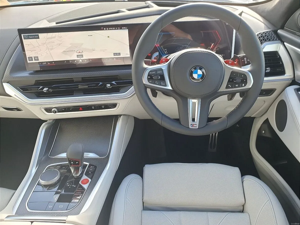 BMW XM XM 50e - Image 4