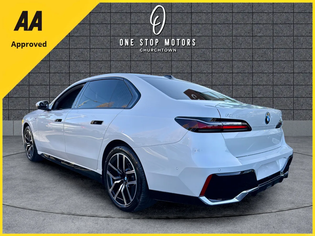 2025 BMW i7 E-DRIVE50 *MSPORT* EVERY OPTION EXTRA - Image 4