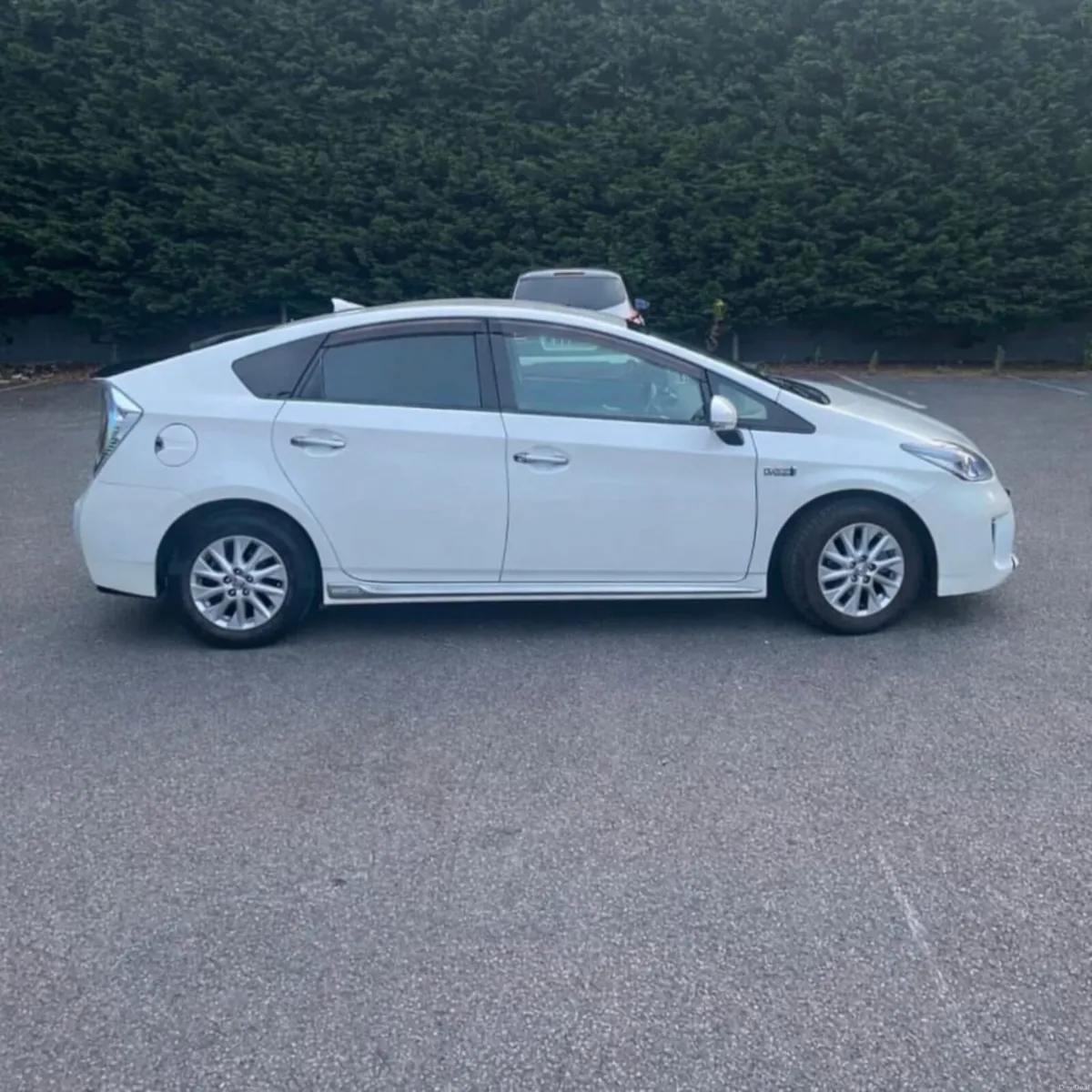 Toyota Prius 2014 - Image 1