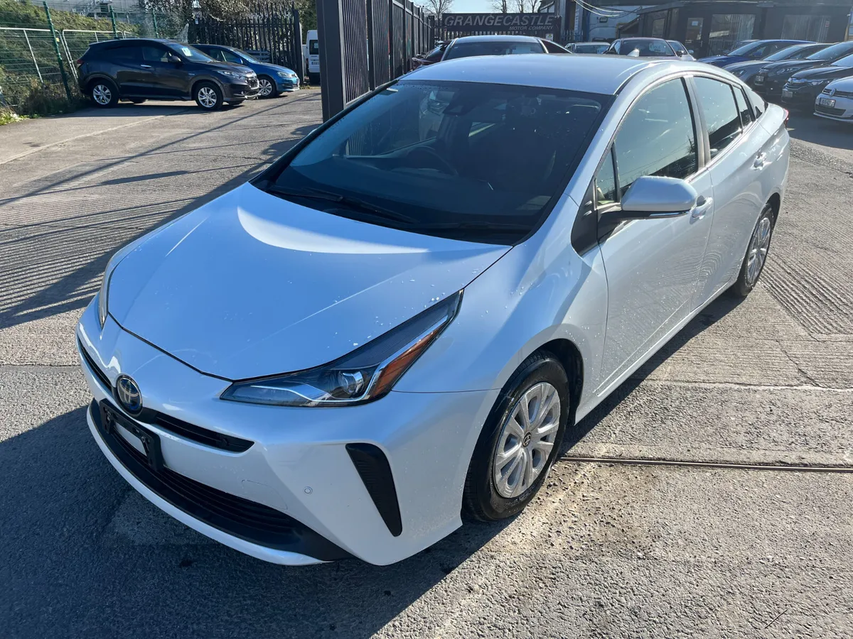 TOYOTA PRIUS 2020, 1.8 HYBRID AUTO LOW KMS - Image 3