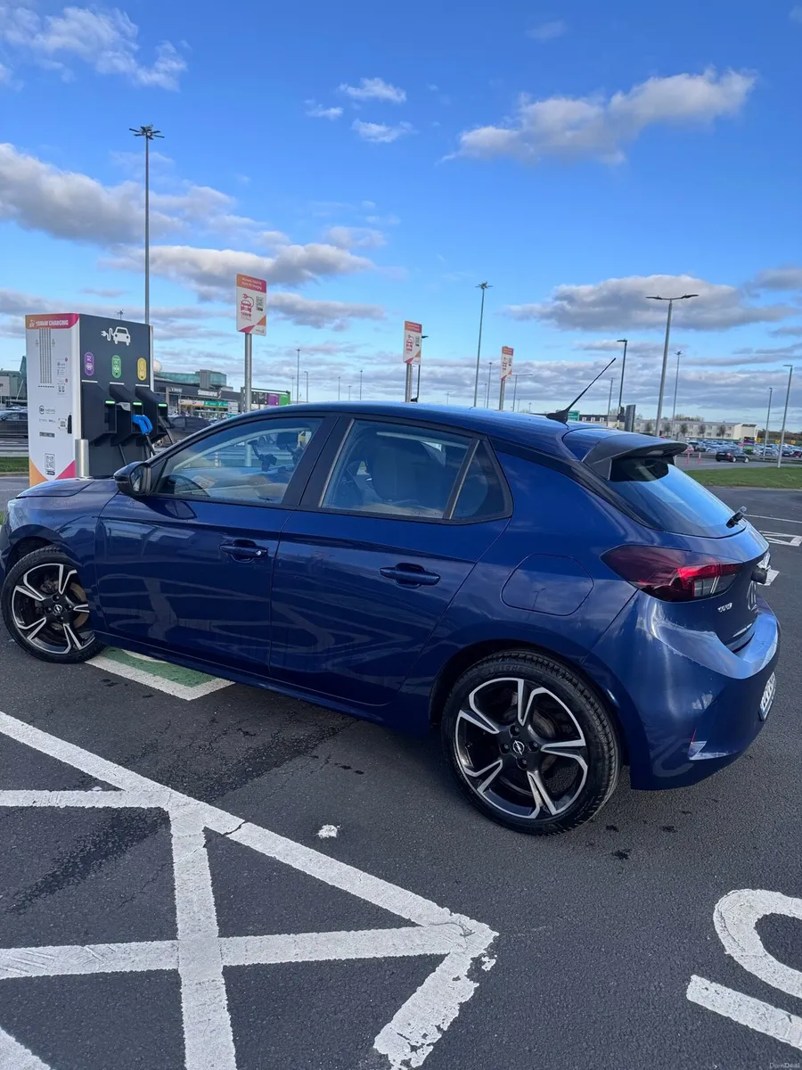 Opel Corsa very low mileage - Image 3