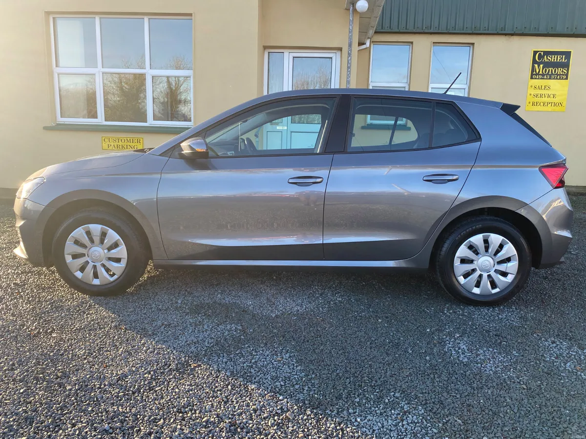 Car in fabulous condition, One owner Air Condition - Image 2