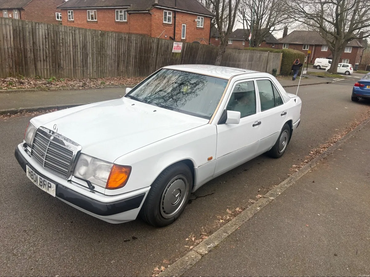 Mercedes-Benz 250 1991 - Image 1