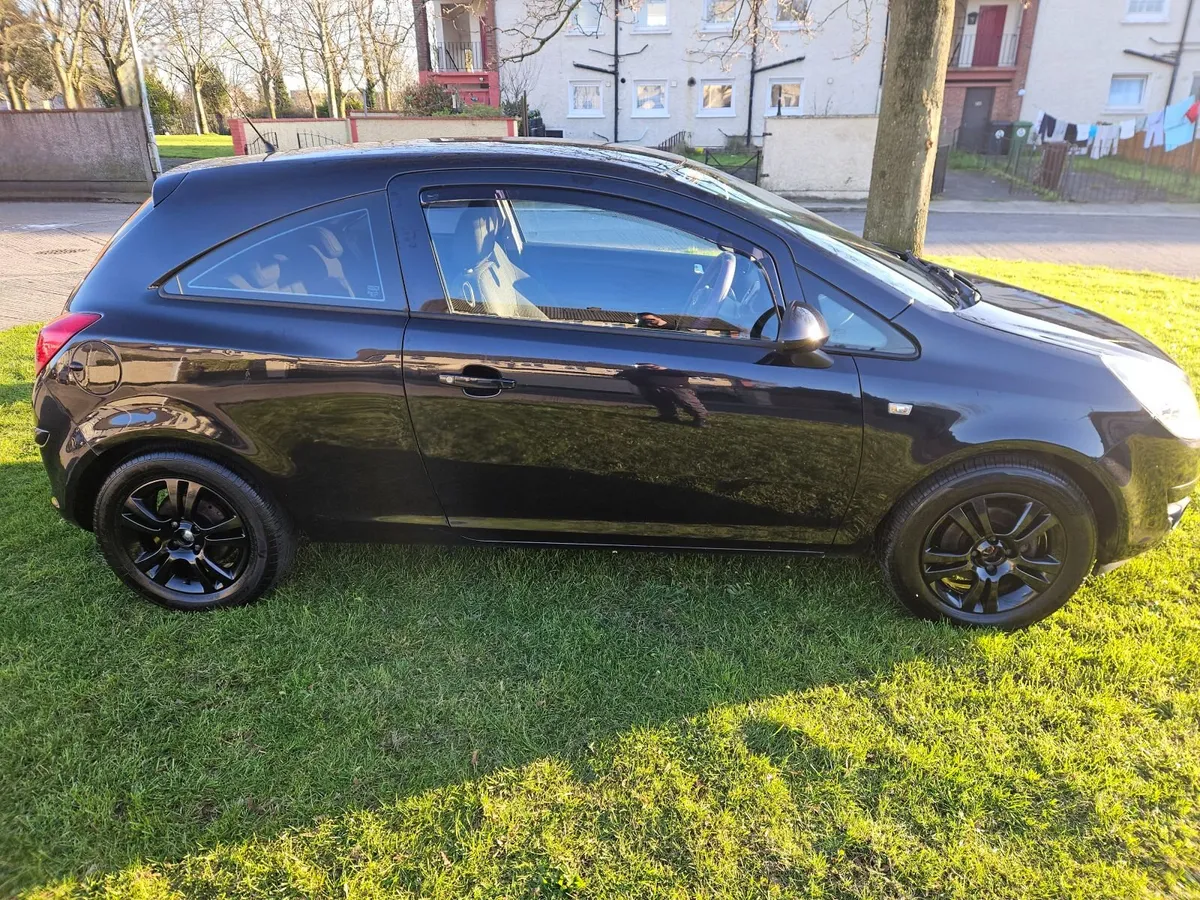 Opel Corsa 2010 - Image 3