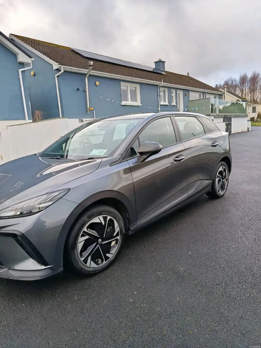 2023 MG4 LR Long Range.  435km - Image 3