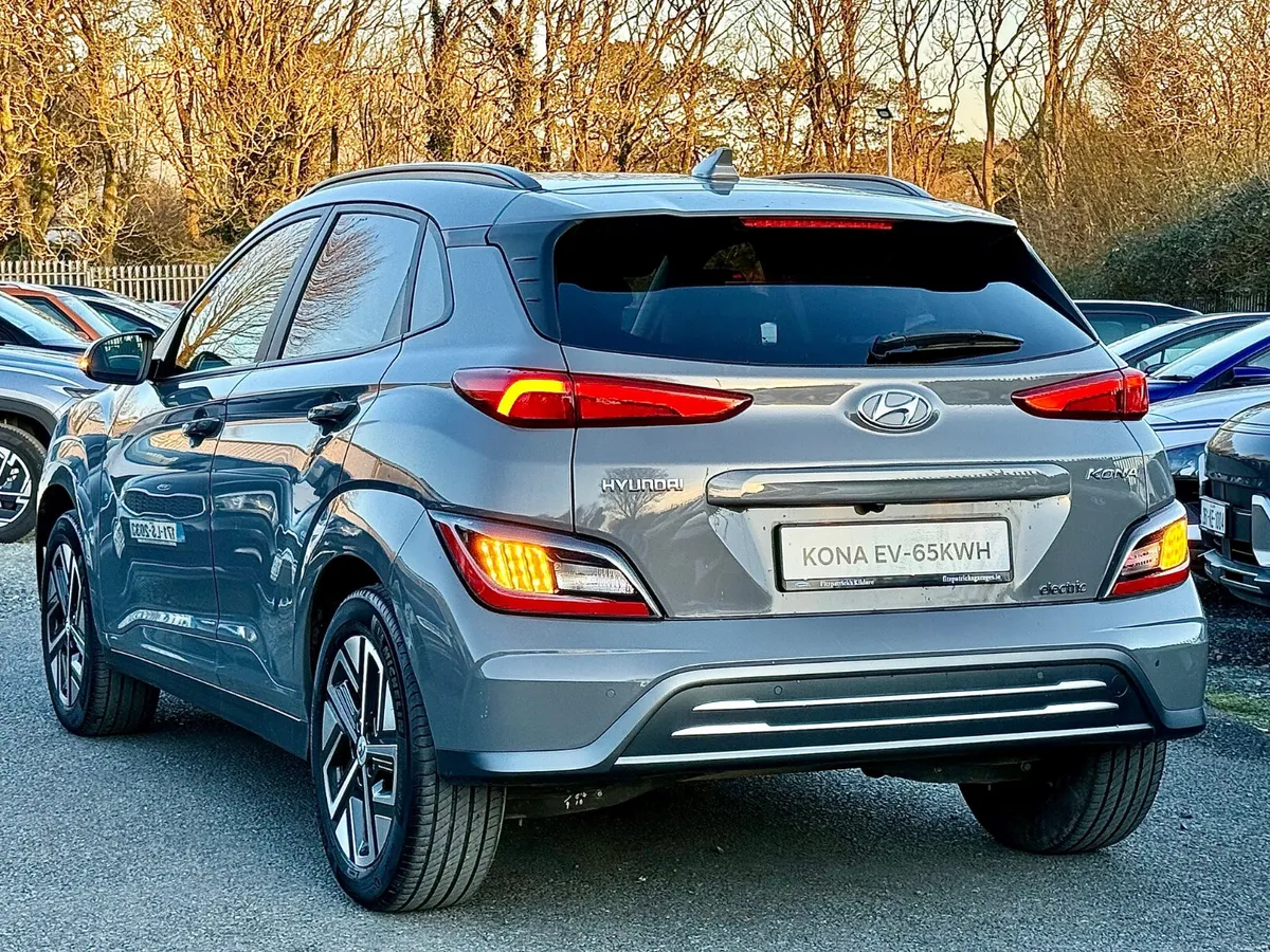 VIDEO-KONA EV Ultimate - Sunroof 64kwh Long Range - Image 3