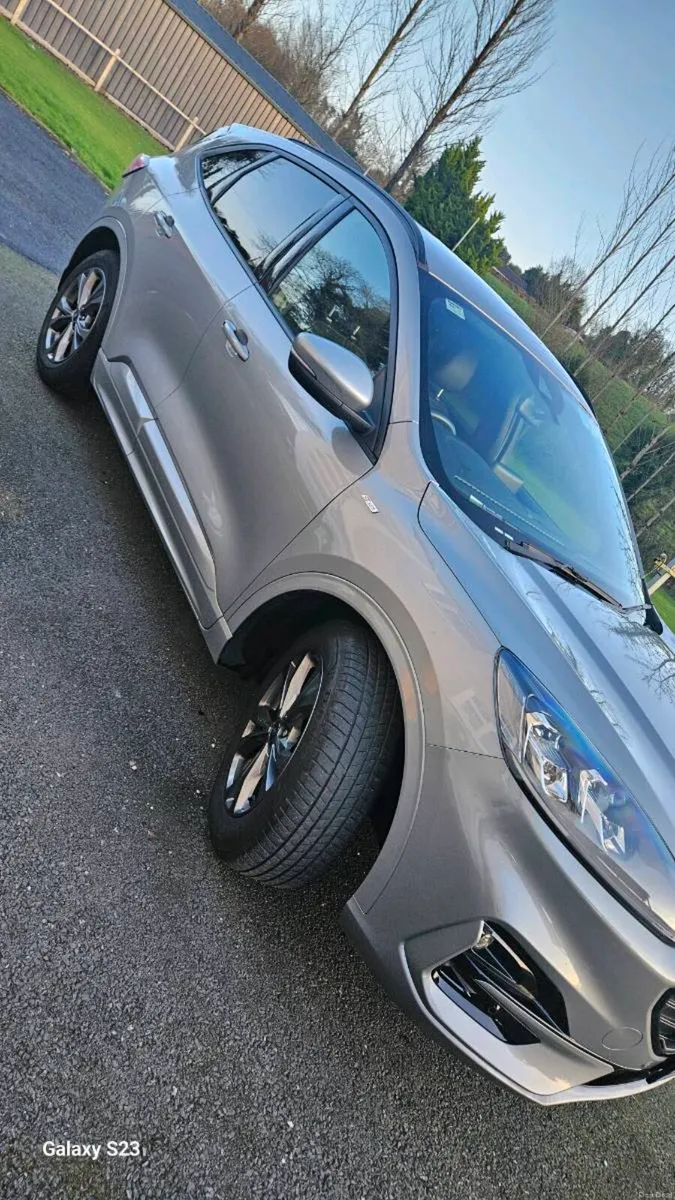 Ford Kuga 2021 - Image 1