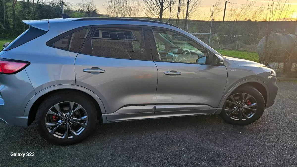 Ford Kuga 2021 - Image 3